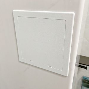Panneau d'accès en plastique pour porte de 250 mm x 250 mm – Blanc, plaque de recouvrement à charnière – Loquet de porte – Charnière invisible –