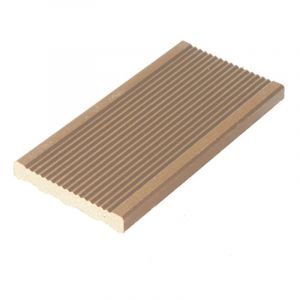 Plinthe finition terrasse bois composite - Coloris - Beige clair, Epaisseur - 1cm, Largeur - 5.5 cm, Longueur - 200 cm, Surface couverte en m² - 4