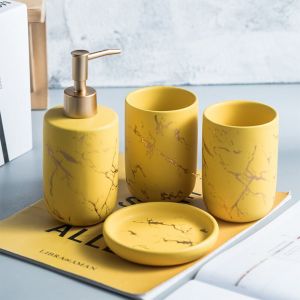Serbia - Ensemble de 4 accessoires de salle de bain en céramique avec distributeur de savon, verre, porte-savon (jaune)