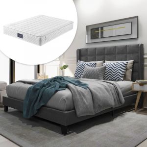 Lit capitonn&eacute; avec sa t&ecirc;te de lit capitonn&eacute;e, lit double avec sommier &agrave; lattes, 140x200cm, en lin gris, mi-ferme (avec matelas &agrave; ressorts)