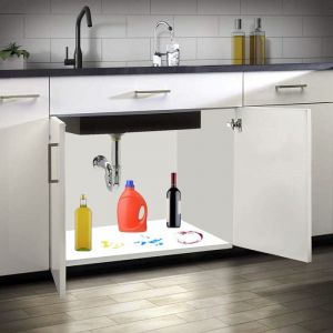 Protection de Fond Sous &Eacute;vier Modules de Cuisine D&eacute;coupable pour S'adapter &agrave; Diff&eacute;rentes Tailles en Aluminium et Plastique Made in Italy (562x530 mm)