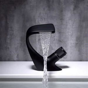 Robinet mitigeur de lavabo monotrou effet cascade, robinet mitigeur de lavabo en laiton, robinet mitigeur de lavabo design de luxe pour baignoire