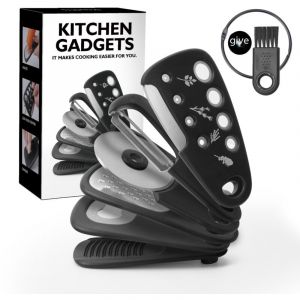 Ustensiles de cuisine : &eacute;plucheur &agrave; melon, r&acirc;pe &agrave; herbes, moulin &agrave; ail, ouvre-bo&icirc;te, r&acirc;pe &agrave; fromage, coupe-pizza, ensemble d&rsquo;&eacute;pices, multifonctions