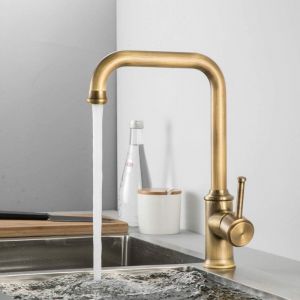 Mitigeur de cuisine rotatif robinet d'&eacute;vier, vieux cuivre