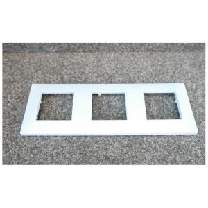 Plaque de finition 3 postes horizontale entraxe 71mm couleur ardoise pour appareillage mural altira