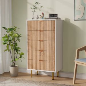 Commode &agrave; 5 Tiroirs - 60x35x109.8cm - avec Fa&ccedil;ades Ondul&eacute;es, Pieds et Poign&eacute;es Dor&eacute;s - Meuble de Rangement Blanc et Bois Clair