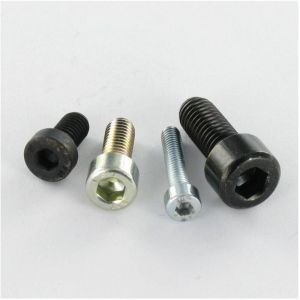 Vis m&eacute;taux CHC BTR M3X6 Filetage total Classe 8.8 Cl&eacute; de 3 HC3 Acier zingu&eacute; + Frein filet-100 pi&egrave;ces