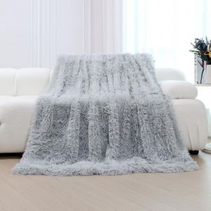 NOLUXA Couverture 200x230 cm, Plaid Polaire Super Douce et Duveteux, Fausse Fourrure Haute Qualit&eacute;, Chaude et Confortable, Gris Argent&eacute;