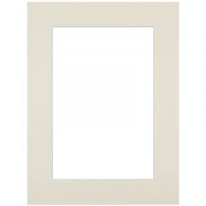 Passe-partout blanc cass&eacute; 24x30 cm ouverture 18x24 cm, en carton - fabriqu&eacute; en France