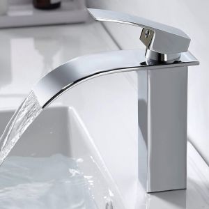 Sollbry - Robinet de salle de bain cascade moderne, robinet d'évier cascade au design élégant, mitigeur de salle de bain en laiton, eau chaude et