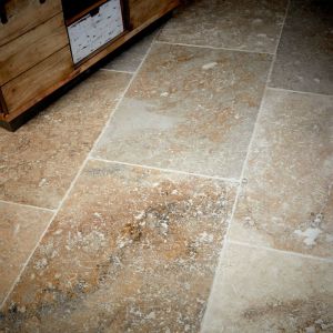 Ro'ma Nature - Carrelage Travertin 2nd choix - 90x60x1,2 cm - Beige Mix (vendu par dalle de 0,54 m&sup2;)