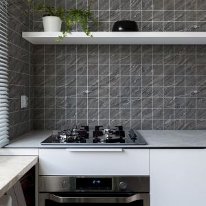 Sticker Mural Carrelage adhésif Cuisine Salle de Bain - 60 stickers carrelages marbre gris de isla - 60stickers10x10cm