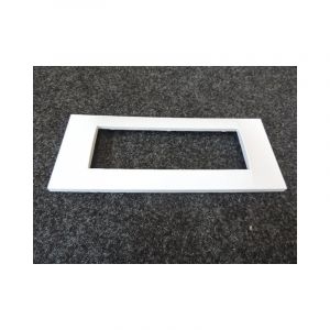 Plaque de finition 3 postes 6 modules horizontale blanc antimicrobien Altira Schneider