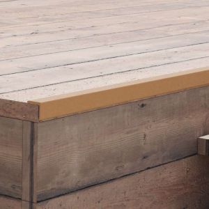 Corni&egrave;re de terrasse 5 pcs wpc 170 cm Couleur teck