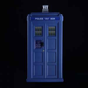 Doctor Who The Seventh Doctor's TARDIS Seasons 23-26 1:21 Scale Polyresin Model (12.9cm)