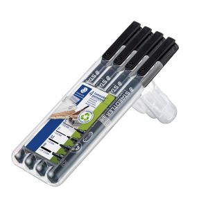 Staedtler Lumocolor Marqueur permanent Lumocolor 4 largeurs de pointe fine ogive 0.4 &agrave; 2.5 mm mm - Noir - &Eacute;tui chevalet de 4