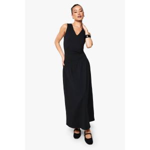Robe Maxi Longue Pour Femmes Grandes, À Encolure En V Et Détails Froncés - Noir - 44, Noir