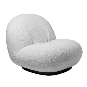 GUBI fauteuil avec la base pivotante PACHA LOUNGE CHAIR (Cat. D Dedar Karakorum 004 - tissu et bois finition Soft Black Semi Matt)