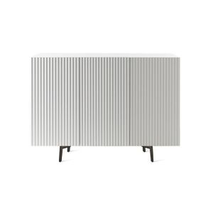 HORM buffet avec 3 portes LEON sur base Mid-Century Modern L 144 cm (H 112 cm, 2 portes ouverture à droite et 1 à gauche - Hêtre laqué blanc opaque et portes en MDF laqué blanc opaque)