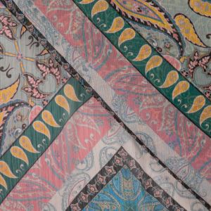 Tissu cr&ecirc;pe polyester patchwork cachemire vert - Mondial Tissus