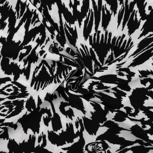Tissu cr&ecirc;pe viscose imprim&eacute; g&eacute;o ethnique noir - Mondial Tissus