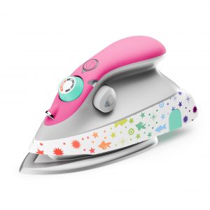 Mini fer &agrave; repasser oliso rose M3Pro Tula Pink &ndash; Pr&eacute;cision et Performance en Format Compact Rose - Mondial Tissus