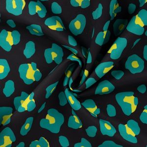 Tissu Softshell imprim&eacute; l&eacute;opard vert - Mondial Tissus