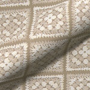 Tissu jacquard gobelin carr&eacute;s crochet granny square blanc beige - Mondial Tissus