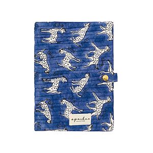 Prot&egrave;ge-carnet de Sant&eacute; Bimale Pongo - Iris