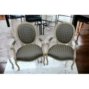 2 fauteuils style Louis XV &iquest; &Eacute;l&eacute;gance bicolore et d&eacute;tails sculpt&eacute;s - Neuf