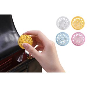 Lot de 4 boules nettoyantes r&eacute;utilisables pour sacs &agrave; main et sacs &agrave; dos - Couleurs assorties - Neuf