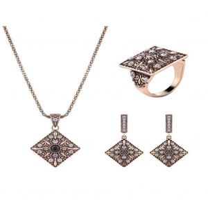 Mode Femme Mari&eacute;e Ethnique G&eacute;om&eacute;trie Bijoux Ensembles Alliage Collier / Oreille Stud / Bague (Or) - Neuf