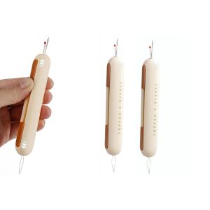 Kit De 2 Pi&egrave;ces Comprenant Un Enfile-Aiguille Et Un D&eacute;couseur Pour La Couture Et Le Retrait Des Fils. - Neuf