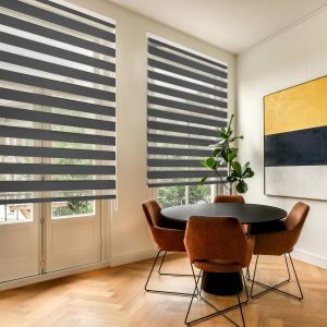 Lira Store Enrouleur Jour Nuit Tissu Double, Couleur Gris Anthracite, Store Z&egrave;bre 140 X 180 Cm (Largeur X Hauteur) | Taille Du Tissu 137 X 175 Cm. Stores Tissu Double &Eacute;l&eacute;gants - Neuf