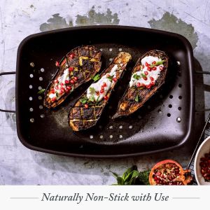 ASFASFq-Carbon Steel BBQ Plaque à Griller Plancha Perforée en Fonte, 28,7cm x 48,8cm, Perforations pour Évacuation d'Huile et Gras, Barbecue, Camping, Grillades, Cuisson en Plein Air, Noir - Neuf