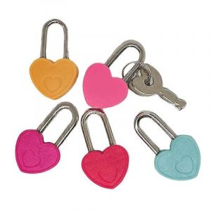 1pc mini coeur en forme de coeur vintage en plastique mini cadenas avec 2 clés serrure sac valise boîte à bagages serrure à clé avec clé - Neuf