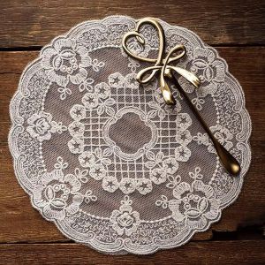 (Blanc Cassé, Diamètre 27 Cm) 2 Sets De Table Rétro En Dentelle Française, Napperons Ronds Brodés De Fleurs Exquises, Dessous De Verre, Tapis De Vase Pour La Décoration De La Maison - Neuf