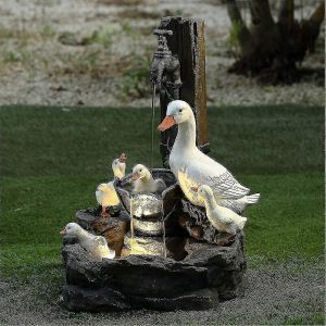 Fontaine solaire 2024 avec famille de canards en resine, statue de fontaine a eau de canard, decoration de jardin, fontaine a eau, paysage exterieur, decoration de jardin - Neuf