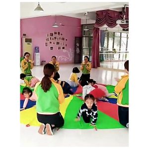 4 m&egrave;tres enfants jeu de parachute,jeu de tissu arc-en-ciel tapis de f&ecirc;te color&eacute; - Neuf