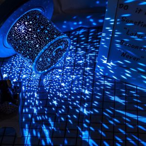 Les Enfants De La Nuit De La Lumière Avec La Télécommande Et Led De Projecteur D'étoiles (Bleu) - Neuf