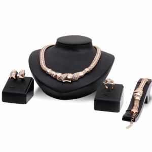 Europestyle Femme Alliage Zircon Bijoux Ensembles Ethnique Collier / Clou D'oreille / Bague / Bracelet - Neuf