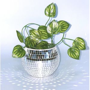 NouvelHorizonstore-Boule Disco Pot de Fleur,Boule a Facette Vase,Cache Pot Disco,Boule Facette Pot de Fleur,Bol Disco,Bougeoir Disco,Argent&eacute; Mosaique Miroir Verre Disco Jardiniere Decor pour Cactus S - Neuf