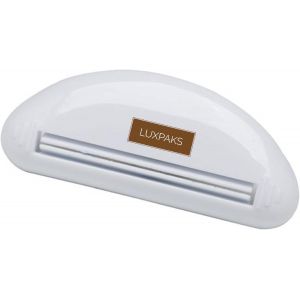 CRST Complete Whitening + Scope Outlast Toothpaste,Long Lasting Mint Flavor,5.4 oz,Triple Pack Bundled with Squeezer - Neuf