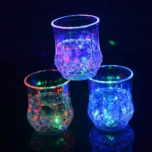 3pcs 200ml Gobelet Lumineux Clignotants Led Verres À Boire Changeant De Couleur Verre À Eau Automatique Verre À Vin Pour Discothèque Bar Clubbing Whisky Verre À Bière Cadeau De Noël Anniversaire - Neuf