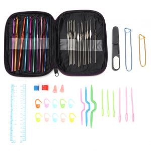 Lot de 22 crochets ergonomiques, aiguilles a tricoter colorees en alumine avec accessoires, etui en similicuir violet 1606A/CK017 - Neuf