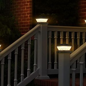 Lot De 2 Lampes Solaires Pour Poteau Avec 8 Led Pour Terrasse, Cl&ocirc;ture, Patio - &Eacute;clairage Ext&eacute;rieur R&eacute;sistant &Agrave; L'eau - Neuf