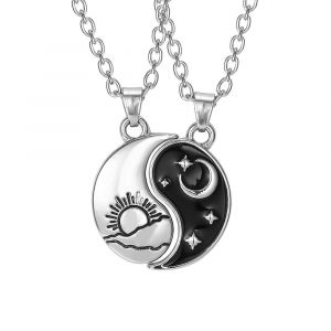Collier Tai Chi Love Splice (Soleil Et Lune Noirs Et Blancs), Pendentif En Alliage Pour Les Amis, Les Amoureux Et Les S?urs - Neuf