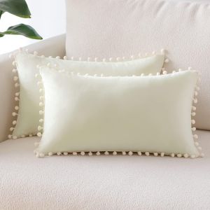 CAUC-Lot de 2 Housses de Coussin D&eacute;coratives en Velours Doux Pompons Taies d'oreiller D&eacute;coration D'int&eacute;rieur Housse Coussins pour Canap&eacute; Lit Chaise Chambre Salon (30x50 cm, Blanc Cr&egrave;me) - Neuf