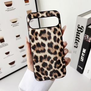 LORANKA-&Eacute;tui de protection ultra fin pour Google Pixel 8 - En cuir synth&eacute;tique - Texture unique - Anti-rayures - Antid&eacute;rapant - En cuir synth&eacute;tique - Robuste et r&eacute;sistant aux chocs - Noir 05 - Neuf