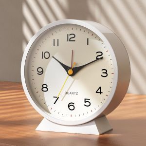 KAL-® Réveil Matin Analogique 4,5"" U2013 Réveil Rétro En Métal, Silencieux Sans Tic-Tac, À Pile Avec Lumière Nocturne, Pour Chambre, Bureau Ou Table De Chevet (Blanc) - Neuf